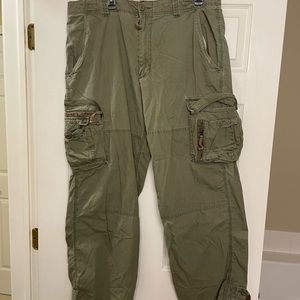 Urban Pipline green cargo pants 38x30